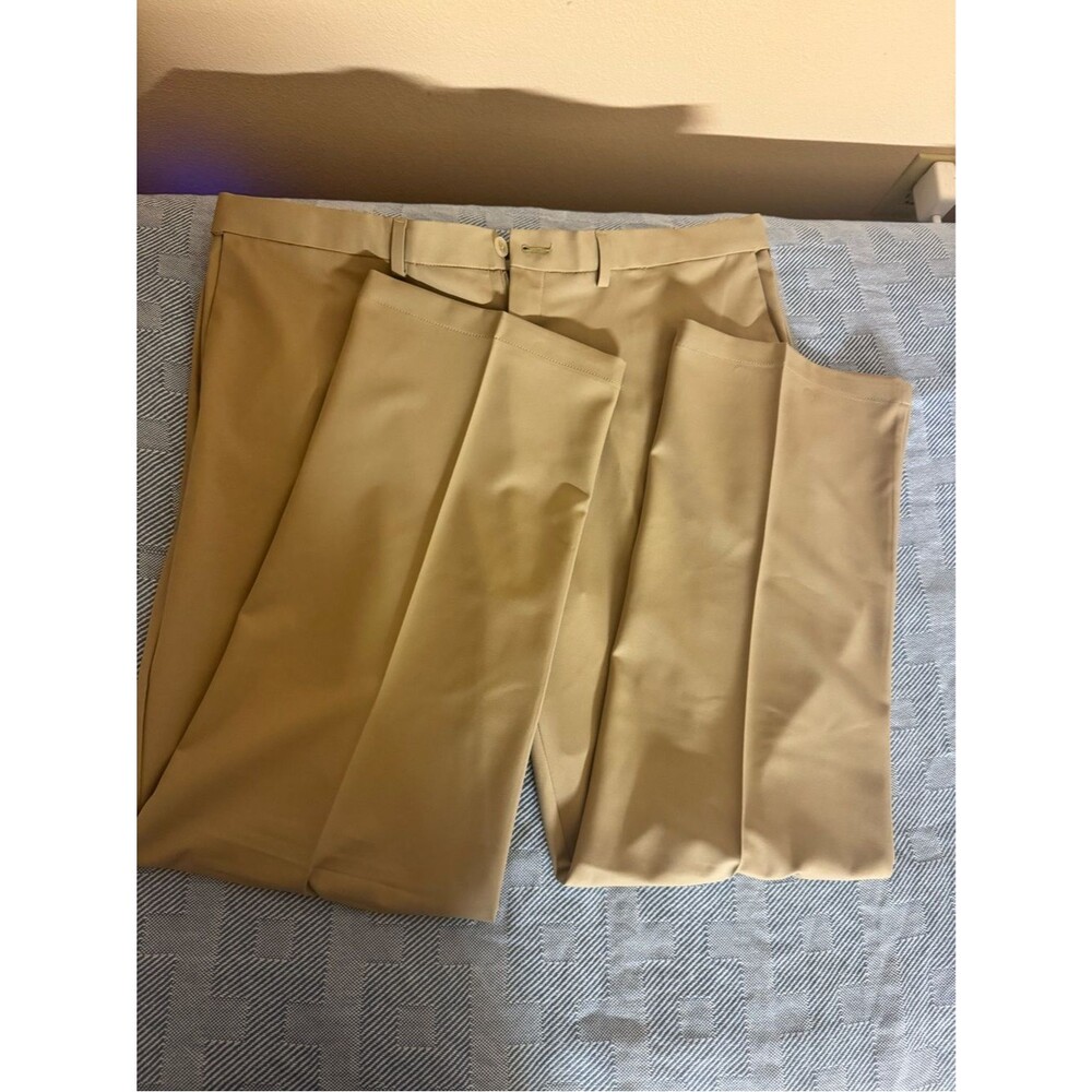 Haggar Cool 18 Pro Classic Fit Khaki Pants 42x32